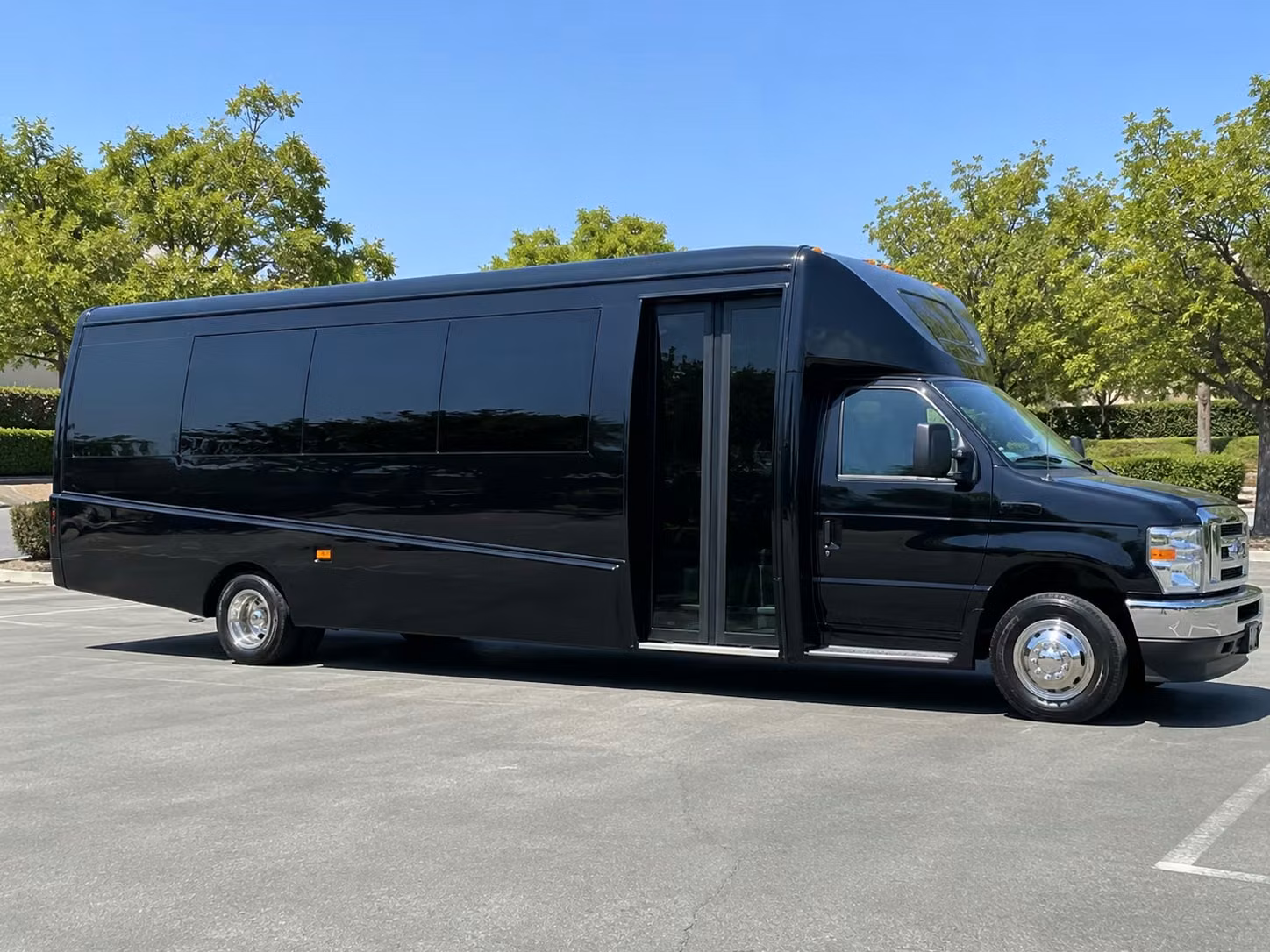 20 passenger minibus