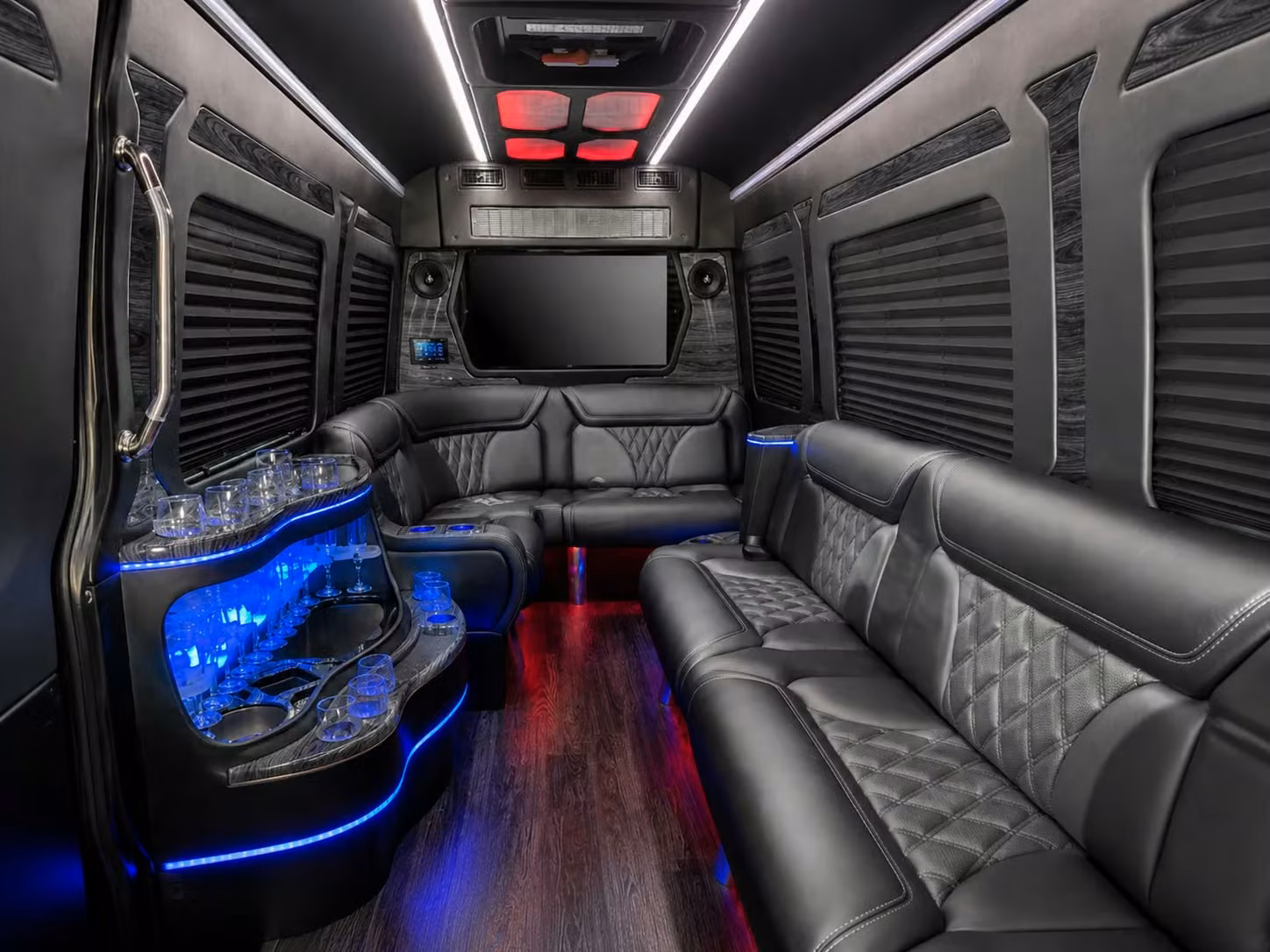 airport transfers and port of olympia shuttle services for government groups