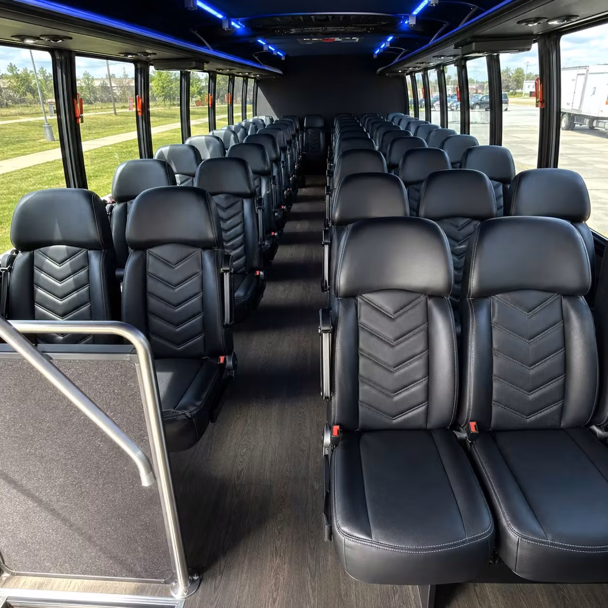 olympia 25 passenger minibus rental