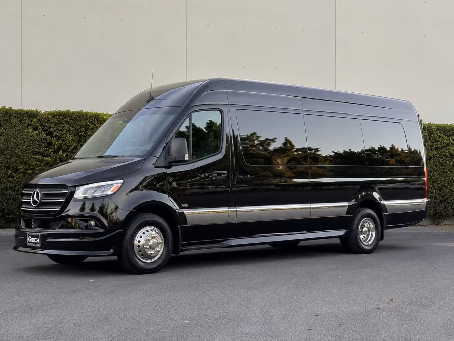 olympia sprinter limo rental